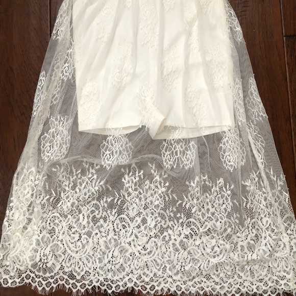 Crop top and midi skirt lace set. - Picture 2 of 4